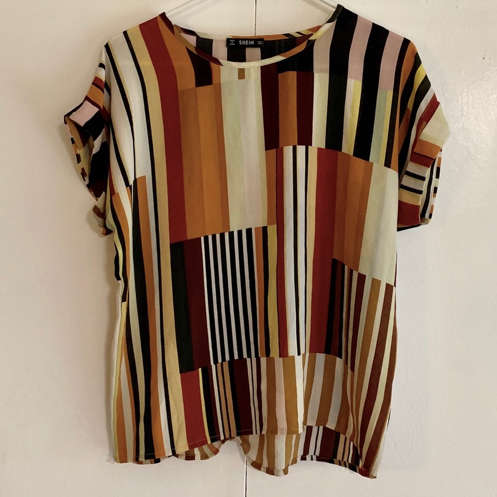 SHEIN Geometric Short Sleeve Blouse